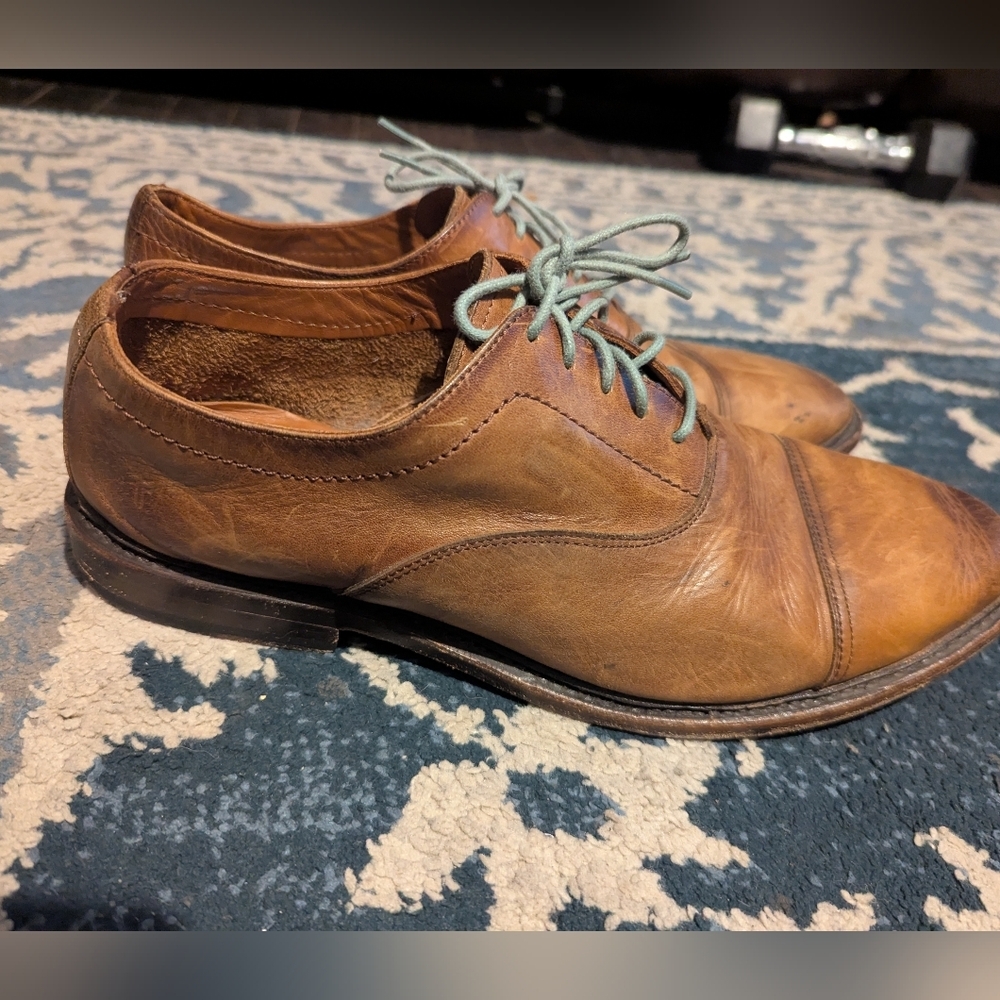 frye Classic Brown Leather Men's Shoes - Picture 2 of 7